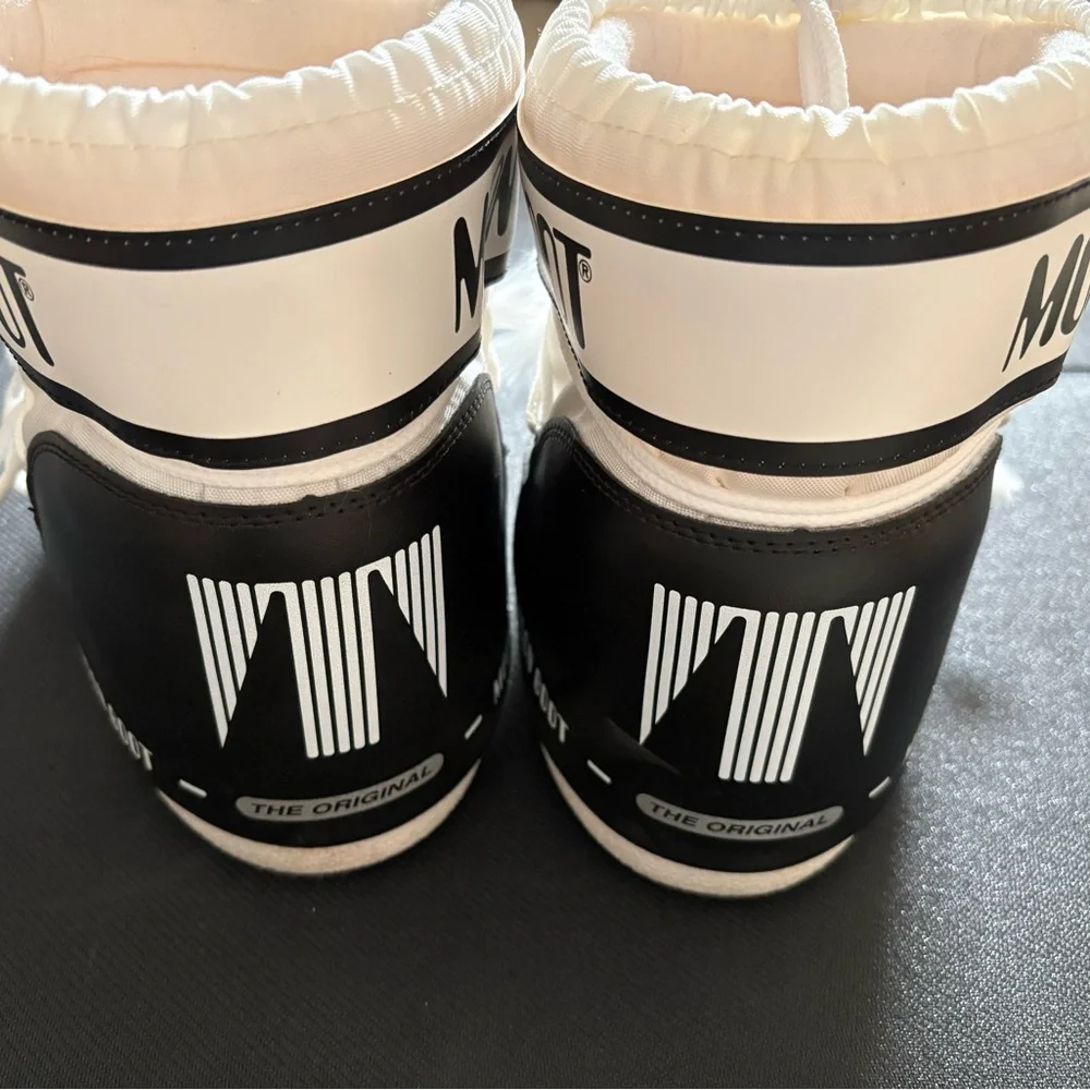 Original Moon Boots Size 4.5 to 7 US) or 36-38 (EU) - Picture 4 of 5